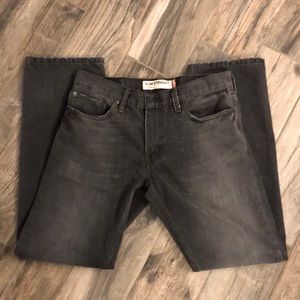 Black Levi’s Slim Straight Jeans 33x32
